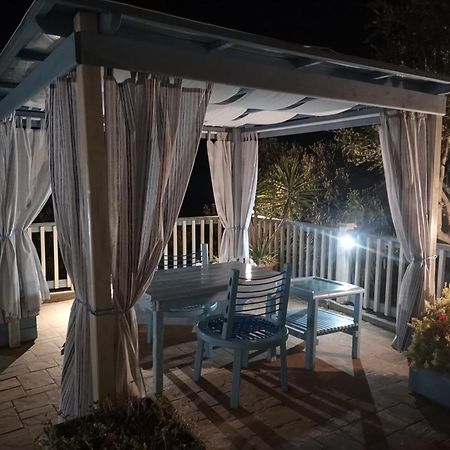 Nel Verde Del Villaggio - Casetta Celeste ゴンネーザ エクステリア 写真